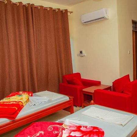 Africa Natural Tours - Kilimanjaro White House Hotel Moshi Exteriér fotografie