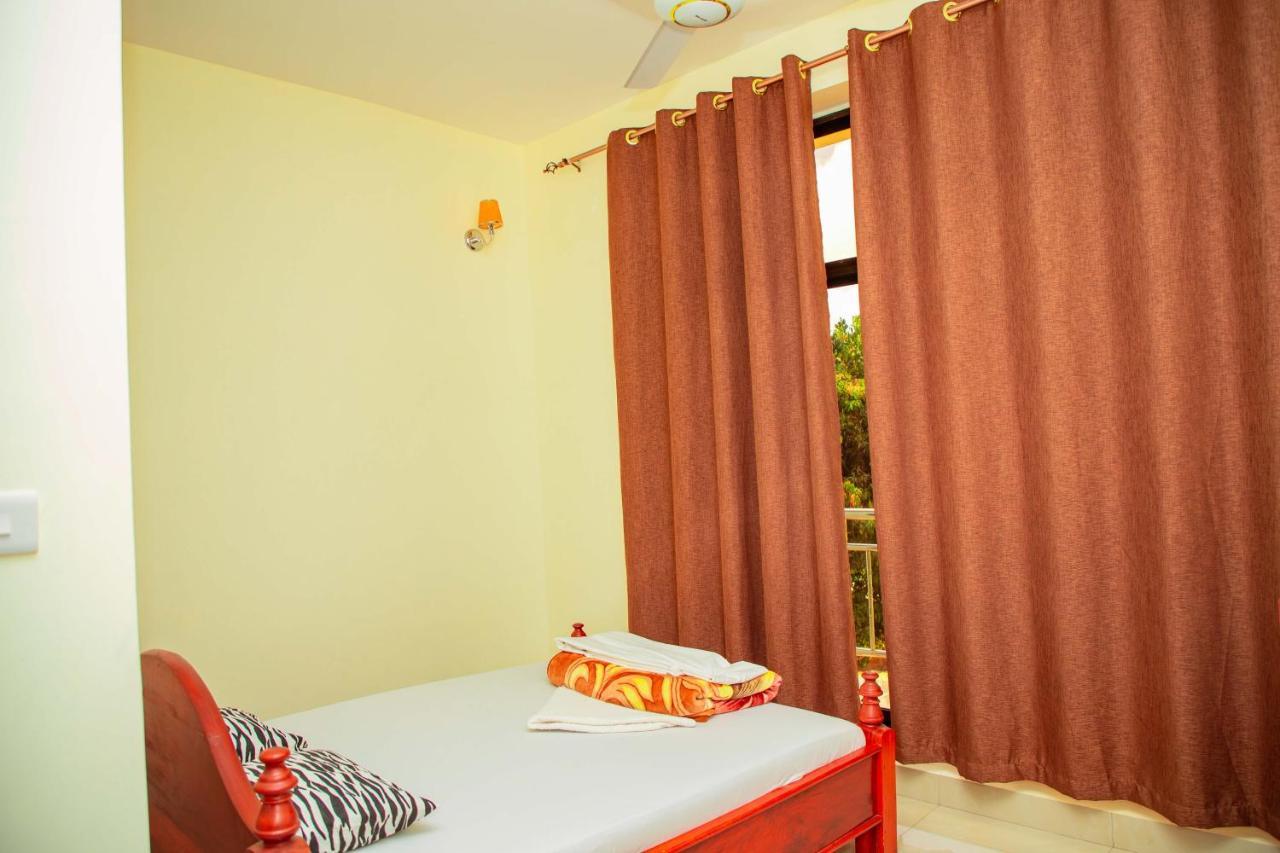 Africa Natural Tours - Kilimanjaro White House Hotel Moshi Exteriér fotografie