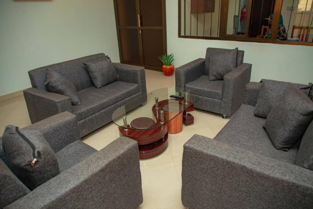 Africa Natural Tours - Kilimanjaro White House Hotel Moshi Exteriér fotografie